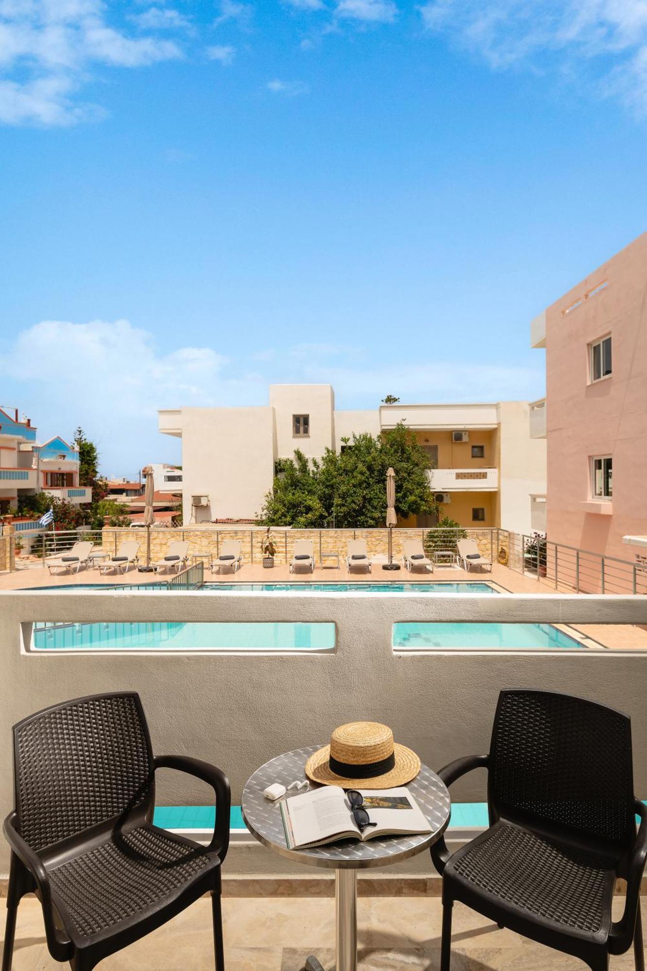 Thelesi Apartments Stalos Ngoại thất bức ảnh